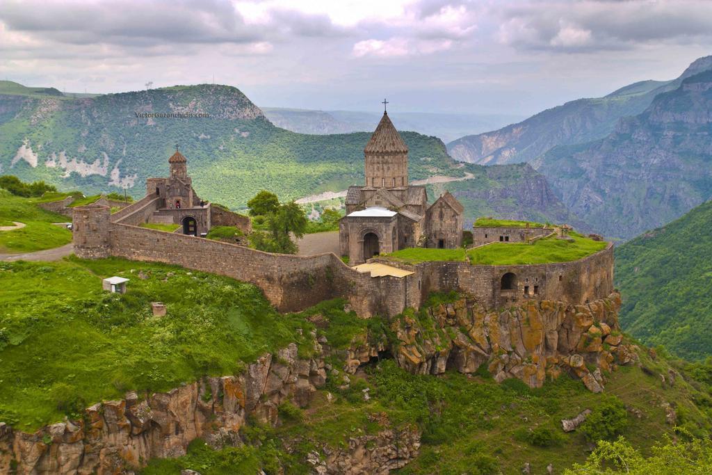 ホテルCamping In Tatev エクステリア 写真